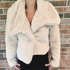 Cropped, faux fur jacket